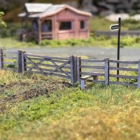 4ft Post & Rail Fencing – Laser-cut kit (OO)