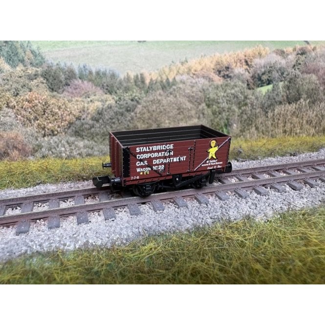 Peco 7 Plank Open Wagon - Stalybridge Corp Gas Dept (N)