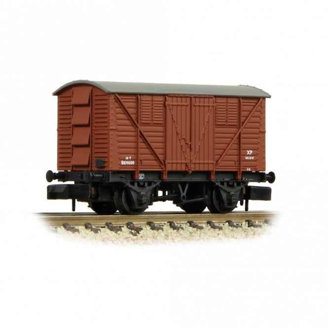 Graham Farish BR 10T Meat Van Early Bauxite 'B870030' (N)