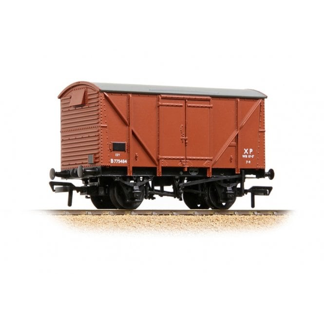 Bachmann BR 12T Ventilated Van Plywood Sides BR Bauxite (Early)