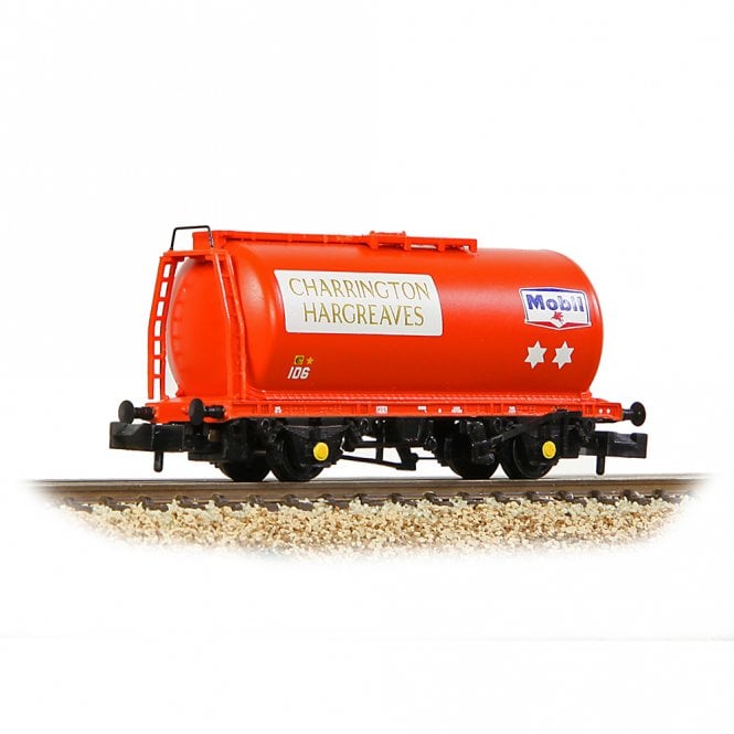 Graham Farish BR 45T Class B TTA Tank Wagon 'Charrington Hargreaves/Mobil' Red