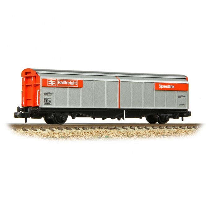 Graham Farish BR VGA Van BR Railfreight Red & Grey (Speedlink) 210496 (N)