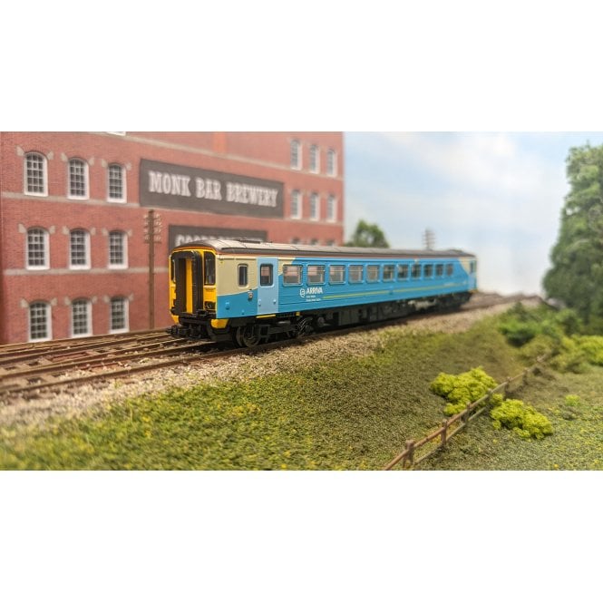 Dapol Class 153 153323 Arriva Trains Livery