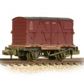 Graham Farish Conflat Wagon BR Bauxite (Early) with BR Crimson BD Container [W