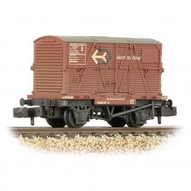 Graham Farish Conflat Wagon BR Bauxite (Early) with 'Door-To-Door' BD Cont. [W