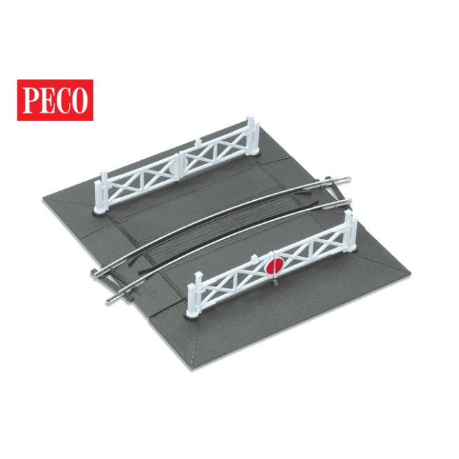 Peco Curved (No.1 Rad.) Level Crossing - complete w/2 ramps & 4 gates