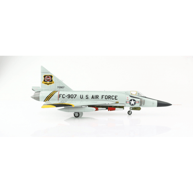 Hobby Master F-102A Delta Dagger 460th FIS, 337th FG Portland (1:72)