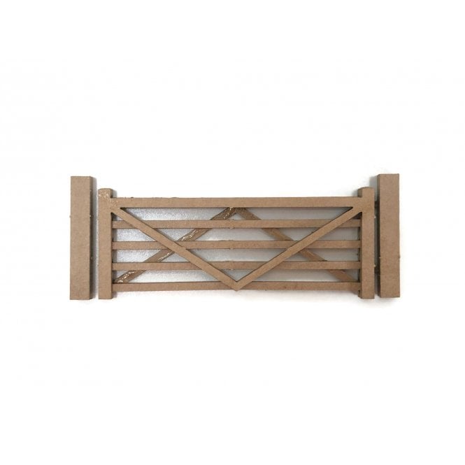 Scale Model Scenery Five Bar Gates (Natural Wood) – Laser-cut kit (OO)