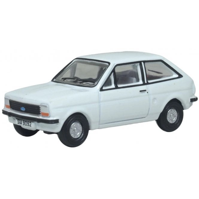 Oxford Diecast Ford Fiesta Mk.1 Diamond White (1:76)