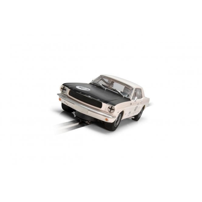Scalextric Ford Mustang - Bill and Fred Shepherd - Goodwood Revival