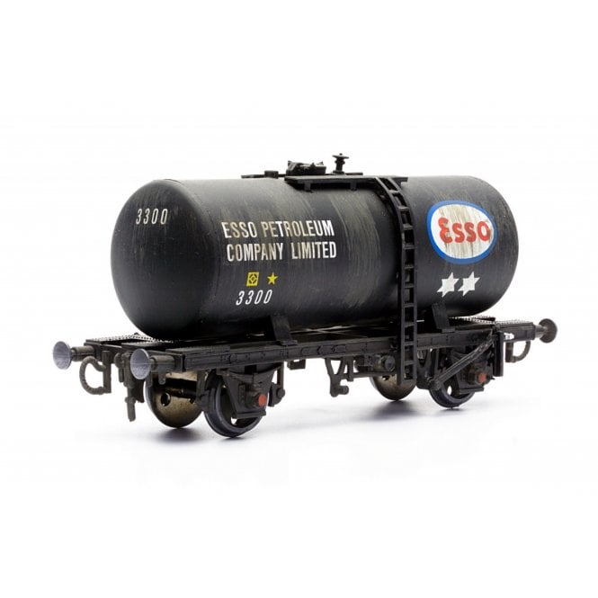 Dapol Kitmaster Esso Tank Wagon Kit