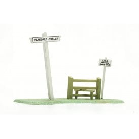Kitmaster Signpost & Stile Kit
