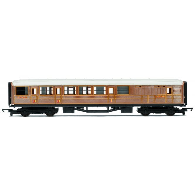 Hornby LNER Brake Composite Coach - Era 3