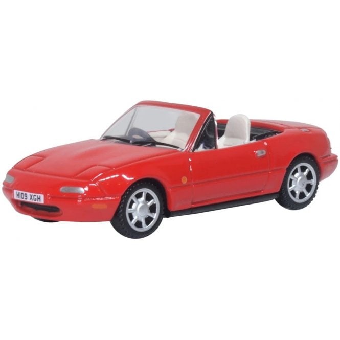 Oxford Diecast Mazda MX5 Mk1 (Open) - Classic Red (1:76)
