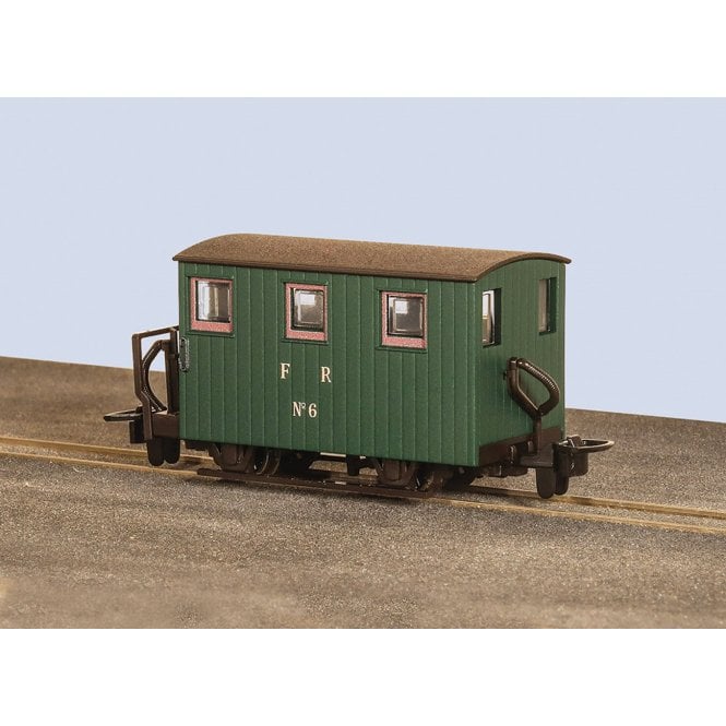 Peco OO-9 Ffestiniog 4-Wheel Quarryman's Coach, 1 Balcony, Green