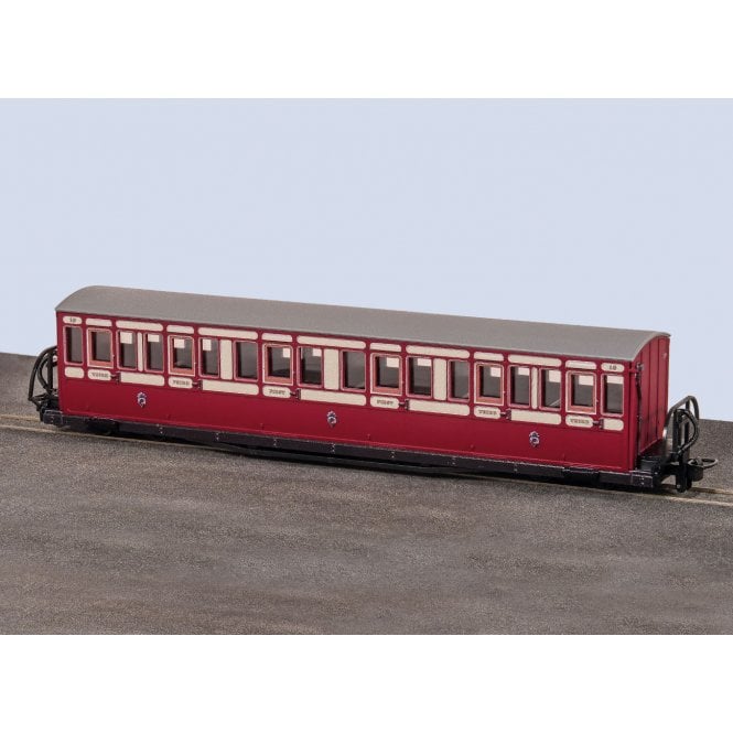 Peco OO-9 Long 'Bowsider' Coach Red & Cream No.19
