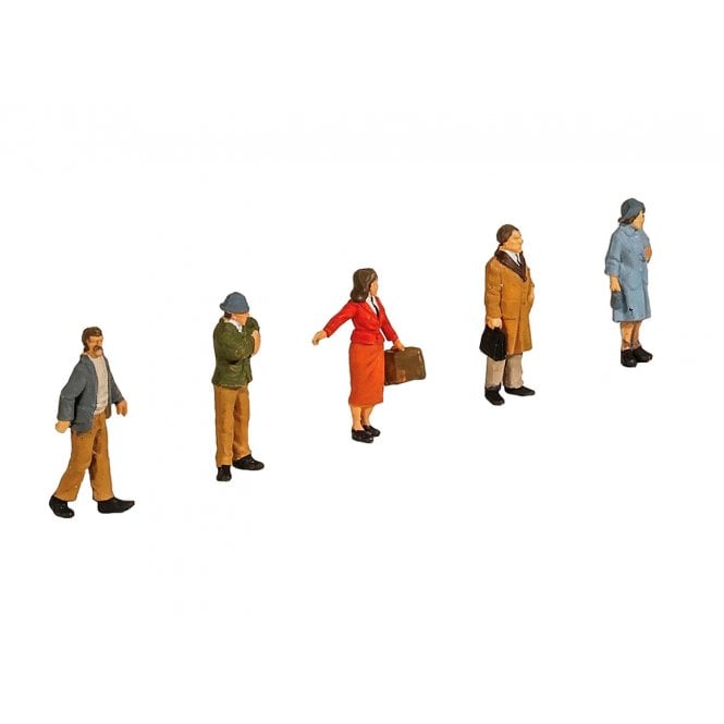 Modelscene Passengers Standing