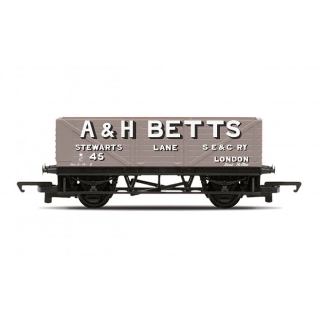 Hornby Private Owner (PO) A &H Betts Plank Wagon