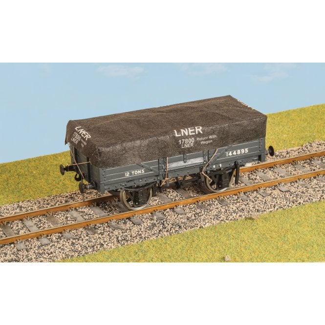 Parkside PS93 7mm LNER Tarpaulines (3)