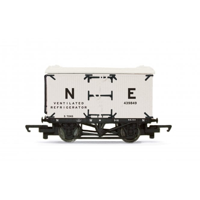 Hornby Railroad: 5T Refrigerator Van North Eastern White 439849