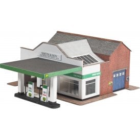 Service Station - N Scale