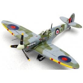 Spitfire Vb EN951 Johnny Zumbach 303 Sqn (1:72)