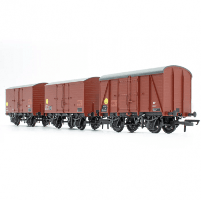 Accurascale SR Tadpole Mixed ex-1478/1479 Van - British Railways Departmenta