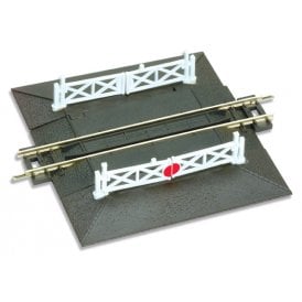 Straight Level Crossing - complete with 2 ramps & 4 gates (N)