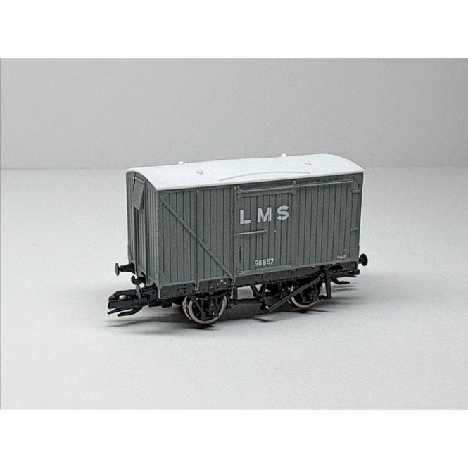 Peco TT Gauge - LMS/BR 9ft WB Van – LMS 98857
